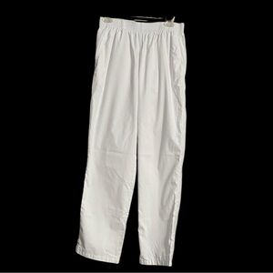 Butter-Soft White Scrub Pants Women’s medium